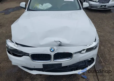 2017 BMW 320 Xi z USA, uszkodzony, nr VIN WBA8E5G5XHNU22436